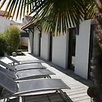 فيلة La Sanson